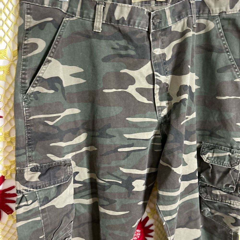 WRANGLER Jeans Cargo Camo Pants / Size 40 X 28 - Picture 14 of 15
